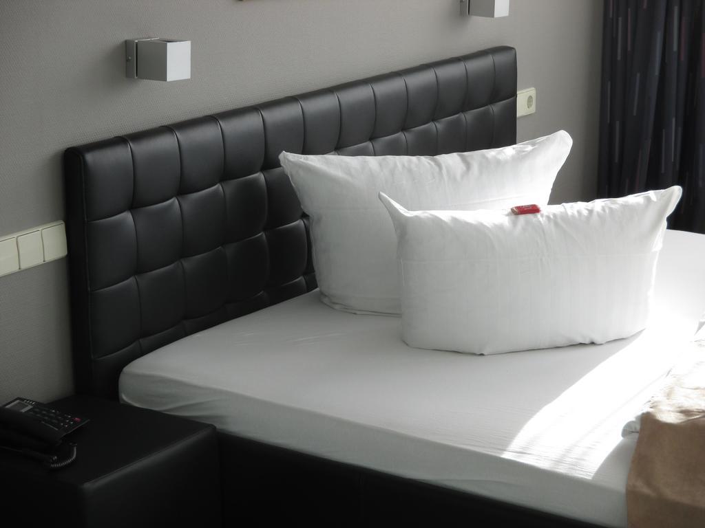Businesshotel & Appartements Stuttgart-Vaihingen Стая снимка